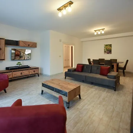 Oezerler Apartment
