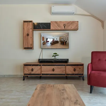 Apartment Oezerler